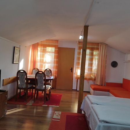 Villa Jun Guest House Belogradchik Esterno foto