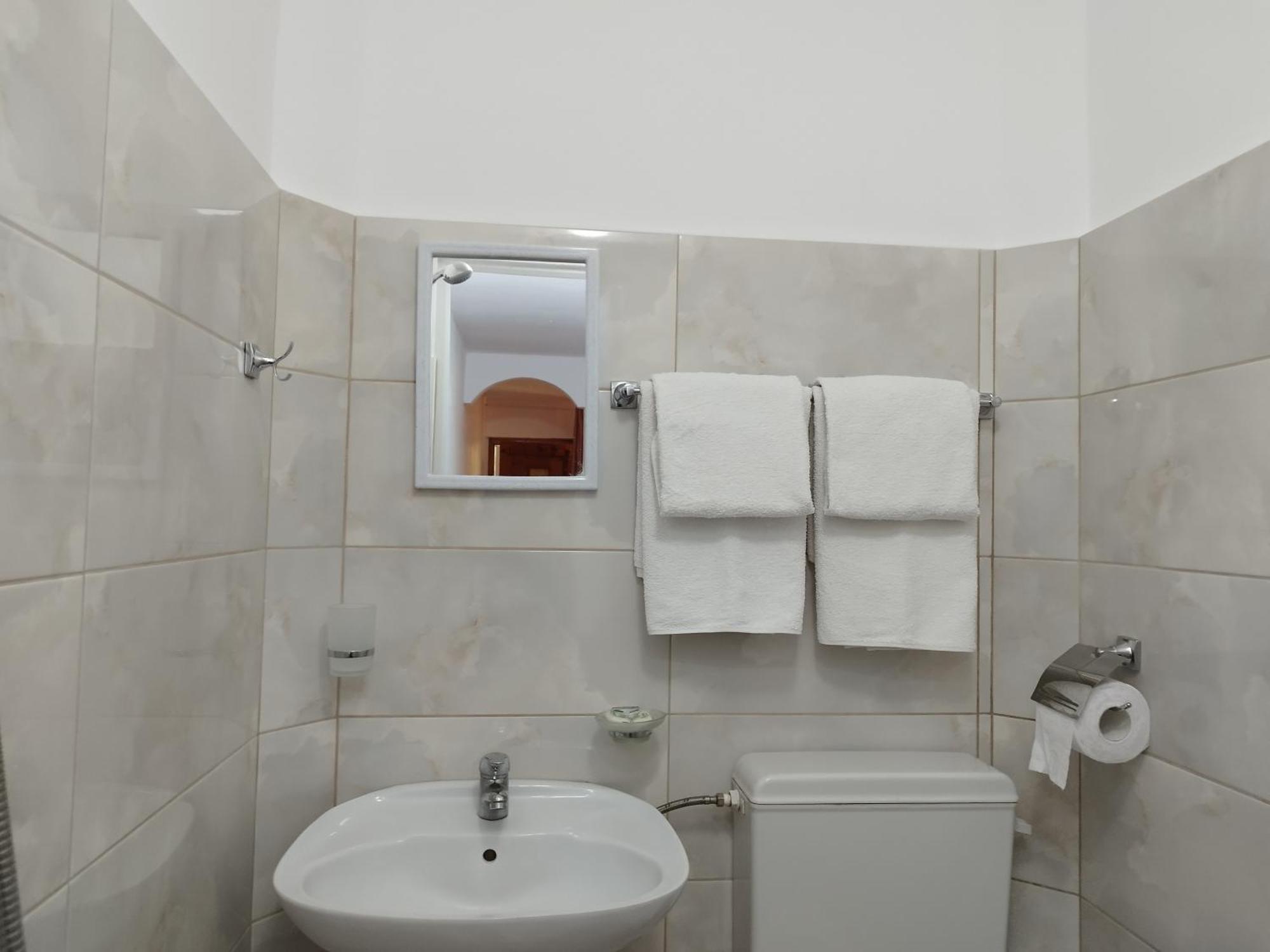 Villa Jun Guest House Belogradchik Esterno foto