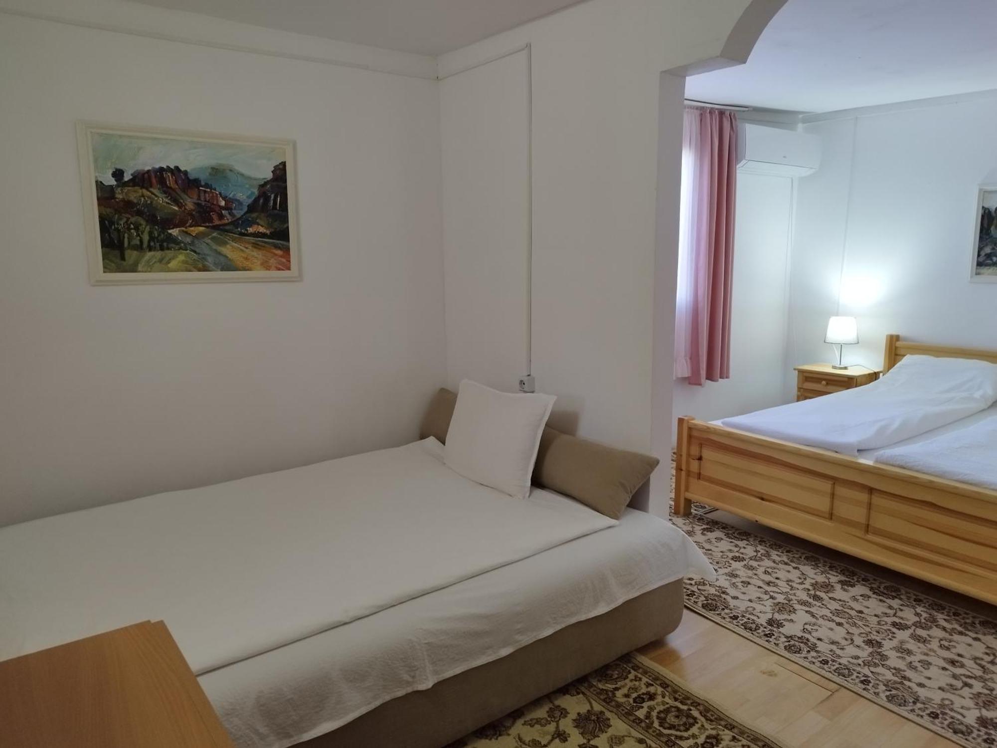 Villa Jun Guest House Belogradchik Esterno foto